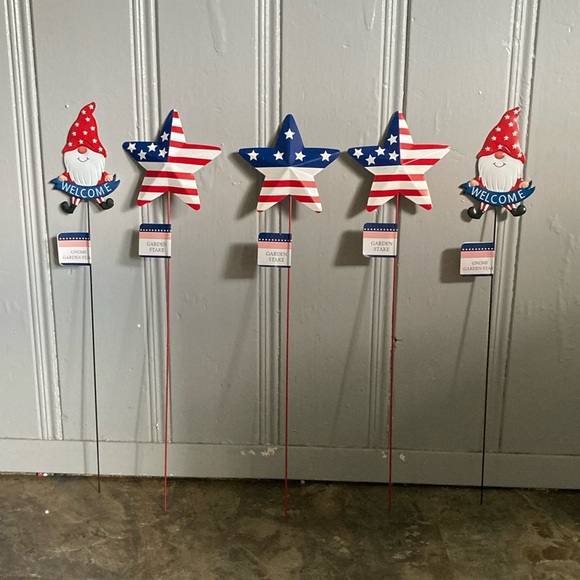 NWT- Set of 5- Welcome Gnomes & 3 Patriotic Stars 🇺🇸 Metal Yard Stakes - Picture 3 of 17